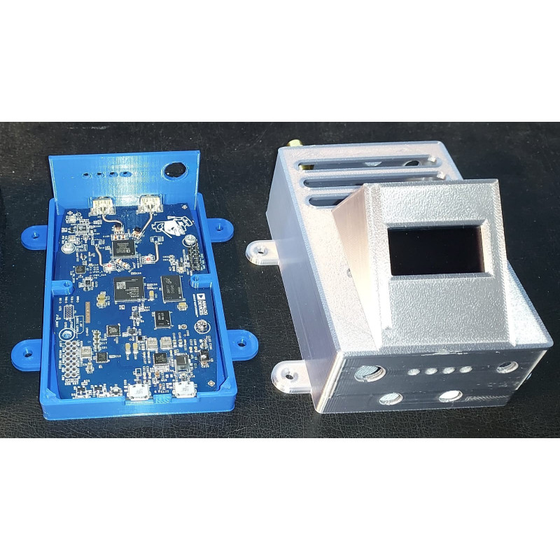 Carte d'extension pour SDR ADALM-PLUTO Carte d'extension pour SDR ADALM-PLUTO